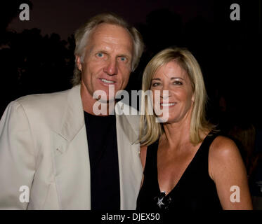 Nov 02, 2007 - Boca Raton, Floride, USA - Greg Norman et Chris Evert en 2007 Chris Evert Raymond James Pro Celebrity Tennis Classic cocktail à la Boca Hotel and Resort. (Crédit Image : © Susan Mullane/ZUMA Press) Banque D'Images