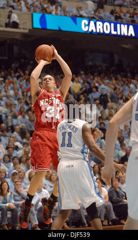 Jan 12, 2008 - Chapel Hill, North Carolina, USA - North Carolina State Wolfpack (31) DENNIS HORNER comme l'Université de Caroline du Nord Tarheels défait les North Carolina State Wolfpack 93-63 comme ils ont joué le Dean Smith Center situé à Chapel Hill. (Crédit Image : © Jason Moore/ZUMA Press) Banque D'Images