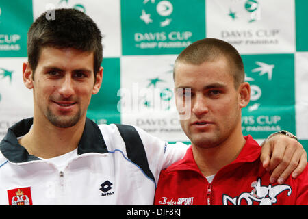 Feb 07, 2008 - Moscou, Russie - La Russie accueille la Coupe Davis 2008 à Moscou. La Russie jouera contre la Serbie. Sur la photo : JANKO TIPSAREVIC et NOVAK DJOKOVIC. (Crédit Image : © PhotoXpress/ZUMA Press) RESTRICTIONS : * l'Amérique du Nord et du sud de l'homme seulement * Banque D'Images