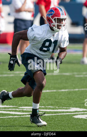 Buffalo Bills rookie wide receiver Marcus Easley (# 81) au cours d'un événement minicamp au Ralph Wilson Stadium in orchard Park, New York. (Crédit Image : © Mark Konezny/ZUMApress.com) Southcreek/mondial Banque D'Images