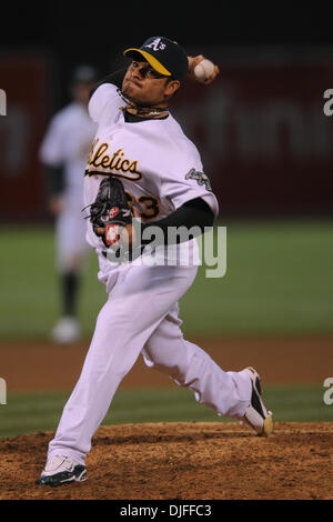 07 juin 2010 - Oakland, Californie, États-Unis - 07 juin 2010 : Oakland Athletics P Henry Rodriguez (63) emplacements au cours de la MLB AL West match entre les Athletics d'Oakland et Los Angeles Angels of Anaheim à Oakland-Alameda County Coliseum à Oakland, CA. Les Anges en tenue de l'Athletics 4-2. (Crédit Image : © Matt Cohen/ZUMApress.com) Southcreek/mondial Banque D'Images