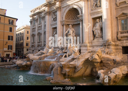 Fontaine de Trevi [Fontana di Trevi], Rome, Italie Banque D'Images