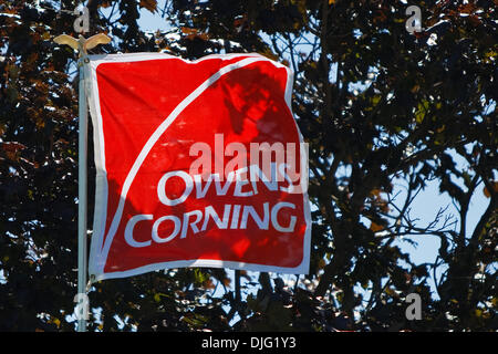 03 juillet 2010 - Sylvania, Ohio, USA - 3 juillet 2010 Promoteur : voler plus de drapeaux dans les tribunes à la # 18 vert pendant la troisième série de jouer de l'Jamie Farr Owens Corning Classic présenté par Kroger aux Highland Meadows Golf Club à Sylvania (Ohio). Crédit obligatoire . : Scott W. Grau / Southcreek Global (Image Crédit : © Southcreek/ZUMApress.com) mondial Banque D'Images