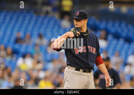 09 juillet 2010 - Toronto, Ontario, Canada - 09 juillet 2010 : démarrage de Red Sox Jon Lester (31) au cours des match de baseball, les Red Sox de Boston a défait les Blue Jays de Toronto 14-3 au Rogers Centre à Toronto, Ontario..Crédit obligatoire : Geoff Bolte / Southcreek Global (Image Crédit : © Southcreek/ZUMApress.com) mondial Banque D'Images