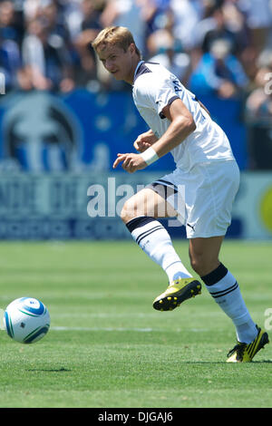 17 juillet 2010 - Santa Clara, Californie, États-Unis d'Amérique - 17 juillet 2010 : Tottenham Hotspur F Roman Pavlyuchenko (9) établit une note off lors de l'exposition proche entre les San Jose Earthquakes et Tottenham Hotspur au Buck Shaw Stadium de Santa Clara, CA..Crédit obligatoire : Matt Cohen / Southcreek Global (Image Crédit : © Southcreek/ZUMApress.com) mondial Banque D'Images