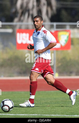 17 juillet 2010 - Oxnard, Californie, États-Unis d'Amérique - 17 juillet 2010 : Hayden Mullins de Portsmouth FC en action pendant le match amical entre Portsmouth FC et Ventura Fusion à Oxnard College à Oxnard, Californie. Portsmouth FC a ensuite battu la fusion avec un score final de 2-1. Crédit obligatoire : Brandon Parry / Southcreek Global (Image Crédit : © Southcreek Global/Z Banque D'Images