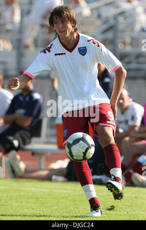 17 Juillet 2010 : Portsmouth FC's Tom Françoise Hardy en action pendant le match amical entre Portsmouth FC et Ventura Fusion à Oxnard College à Oxnard, Californie. Portsmouth FC a ensuite battu la fusion avec un score final de 2-1. Crédit obligatoire : Brandon Parry / Southcreek Global (Image Crédit : © Brandon Parry/ZUMApress.com) Southcreek/mondial Banque D'Images
