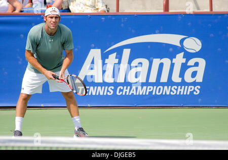20 juillet 2010 - Johns Creek, Georgia, United States of America - 20 juillet : Jour 2 Championnats de Tennis d'Atlanta. Robby Ginepri des USA renvoie la balle à Nick Marchand de l'Australie au jour 2 de l'Atlanta Tennis Championships à Atlanta, Géorgie. Crédit obligatoire : Aaron Gilbert / Southcreek Global (Image Crédit : © Southcreek/ZUMApress.com) mondial Banque D'Images