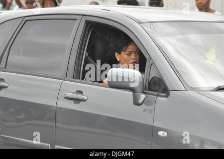 Rihanna assiste à l'enterrement de sa grand-mère Clara Braithwaite Barbade - 10.07.12 Banque D'Images