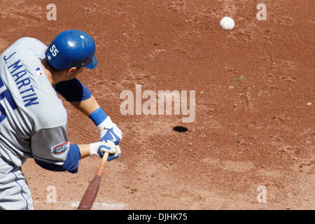 31 juillet 2010 - San Francisco, Californie, États-Unis d'Amérique - 31-Juillet-2010 : San Francisco, CA : Giants de San Francisco accueille les Dodgers de Los Angeles. Le receveur des Dodgers de Los Angeles Russell Martin (55) les chauves-souris contre les Giants de San Francisco. San Francisco Giants gagner le match 2-1. Crédit obligatoire : Dinno Kovic / Southcreek Global Media (Image Crédit : © Southcreek/ZUMApre mondial Banque D'Images