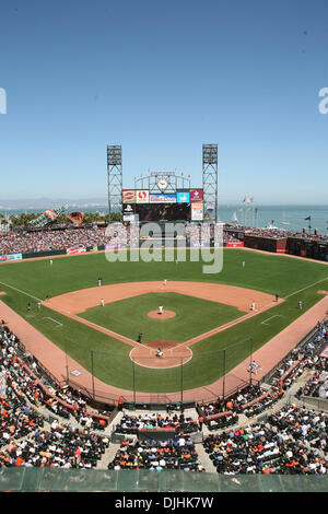 31 juillet 2010 - San Francisco, Californie, États-Unis d'Amérique - 31-Juillet-2010 : San Francisco, CA : Giants de San Francisco accueille les Dodgers de Los Angeles. À ET T Park pendant le match contre les Dodgers de Los Angeles . San Francisco Giants gagner le match 4-2. Crédit obligatoire : Dinno Kovic / Southcreek Global Media (Image Crédit : © Southcreek/ZUMApress.com) mondial Banque D'Images