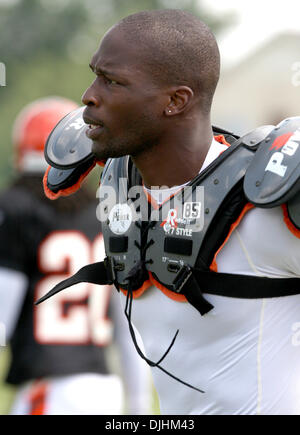 01 août 2010 - Georgetown, Kentucky, États-Unis d'Amérique - 01 août 2010 : Cincinnati Bengals le receveur Chad Ochocinco (85) arrive pour la pratique au collège de Georgetown de Georgetown Ky. Crédit obligatoire - Wayne Litmer/ Southcreek Global. (Crédit Image : Â© Southcreek/ZUMApress.com) mondial Banque D'Images