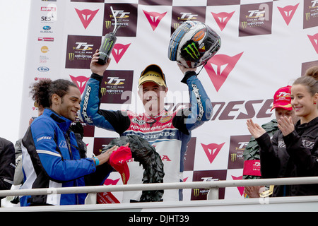 John McGuinness gagne première course de l'île de Man TT c'est McGuinness' 18e à l'île de Man TT victoire en carrière à l'île de Man - 02.06.12 Banque D'Images