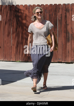 Ali Larter vu dehors et à propos de Los Angeles, Californie - 23.05.12 Banque D'Images