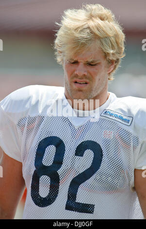 05 août 2010 - Bourbonnais, Illinois, États-Unis d'Amérique - 5 août 2010 : Chicago Bears tight end Greg Olsen (82) chefs sur le terrain pour le camp de formation pratique à Olivet Nazarene University dans le Bourbonnais, IL..crédit obligatoire - John Rowland / Southcreek Global. (Crédit Image : © Global/ZUMApress.com) Southcreek Banque D'Images