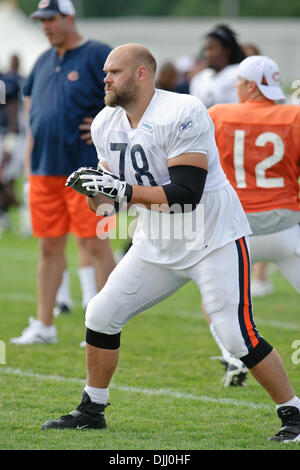 05 août 2010 - Bourbonnais, Illinois, États-Unis d'Amérique - 5 août 2010 : offensive Chicago Bears attaquer Kevin Shaffer (78) au cours de la formation pratique au camp Ours Olivet Nazarene University dans le Bourbonnais, IL..crédit obligatoire - John Rowland / Southcreek Global. (Crédit Image : © Global/ZUMApress.com) Southcreek Banque D'Images