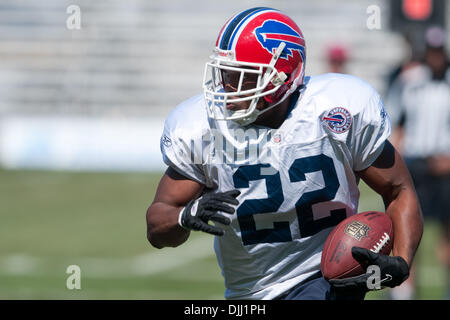 06 août 2010 - Webster, New York, États-Unis d'Amérique - Août 6, 2010 : Buffalo Bills d'utiliser de nouveau FRED JACKSON (# 22) dirige un camp d'entraînement à jouer au cours de Saint John Fisher College à Pittsford, New York..Crédit Obligatoire -Mark Konezny / Southcreek Global. (Crédit Image : © Global/ZUMApress.com) Southcreek Banque D'Images