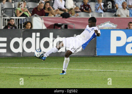 07 août 2010 - Commerce City, Colorado, United States of America - 7 août 2010 : le milieu de terrain de San Jose (14) BRANDON MCDONALD efface la balle lors d'un 1-0 à Dick's Sporting Bon Park à Commerce City, au Colorado. Crédit obligatoire : Evan Meyer / Southcreek Global (Image Crédit : © Southcreek/ZUMApress.com) mondial Banque D'Images