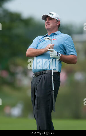 08 août 2010 - Vernon, New York, États-Unis d'Amérique - Août 8, 2010 : BILL LUNDE, golfeur professionnel sur son chemin pour gagner le Turning Stone Resort Championship 2010 a joué à l'Atunyote Golf Club à Vernon, New York. Crédit obligatoire : Mark Konezny / Southcreek Global (Image Crédit : © Southcreek/ZUMApress.com) mondial Banque D'Images