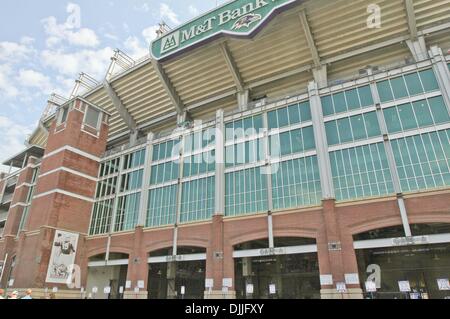 12 août 2010 - Baltimore, Maryland, États-Unis d'Amérique - Aug 12, 2010 : M & T Bank Stadium, domicile des Ravens de Baltimore. Les Ravens défait les Panthers 17-12 comme les équipes ont joué leur premier match pré-saison à M & T Bank Stadium à Baltimore, Maryland. (Crédit Image : © Global/ZUMApress.com) Southcreek Banque D'Images