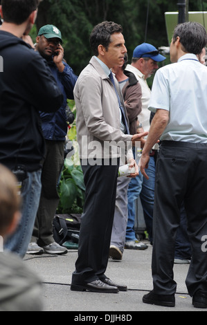 Kristen Wiig et Ben Stiller vu sur l'ensemble de leur nouveau film ' vie secrète de Walter Mitty' dans Central Park à New York City USA - Banque D'Images