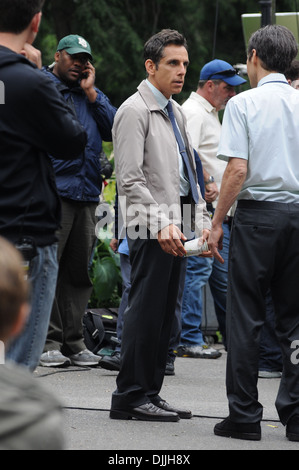 Kristen Wiig et Ben Stiller vu sur l'ensemble de leur nouveau film ' vie secrète de Walter Mitty' dans Central Park à New York City USA - Banque D'Images