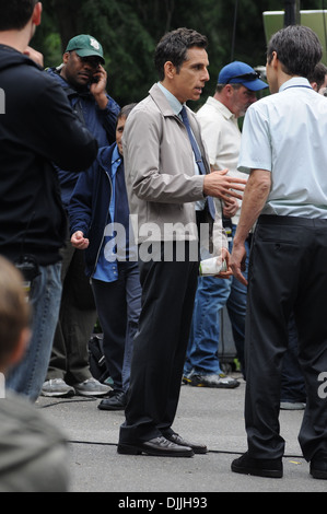 Kristen Wiig et Ben Stiller vu sur l'ensemble de leur nouveau film ' vie secrète de Walter Mitty' dans Central Park à New York City USA - Banque D'Images