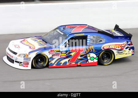 14 août 2010 - Brooklyn, Michigan, États-Unis d'Amérique - 14 août 2010 : Danica Patrick (# 7) prend la piste et est admissible à la Carfax 250 au Michigan International Speedway à Brooklyn, Michigan..Crédit obligatoire : Alan Ashley / Southcreek Global (Image Crédit : © Southcreek/ZUMApress.com) mondial Banque D'Images