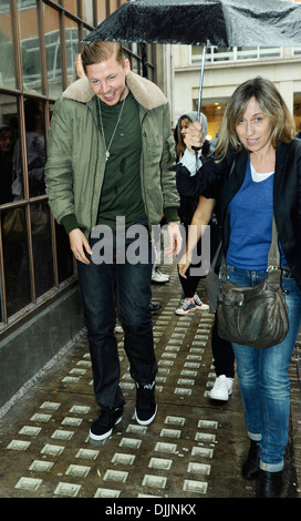 Le professeur Green arrive à la BBC Radio One Studios London, England - 07.06.12 Banque D'Images