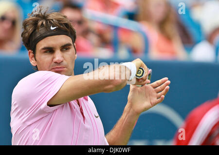 22 août 2010 - Mason, Ohio, États-Unis d'Amérique - Roger Federer (SUI) en action de jeu durant la finale hommes le dimanche à l'Ouest et le Sud de l'Tennis Masters tour joué au Lindner Family Tennis Center de Mason dans l'Ohio. (Crédit Image : © John Longo/ZUMApress.com) Southcreek/mondial Banque D'Images