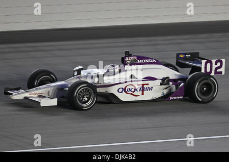 28 août 2010 - Joliet, Illinois, États-Unis d'Amérique - Graham Rahal (02) au cours de l'IZOD IndyCar Peak Antifreeze & Motor Oil Indy 300 à Chicagoland Speedway. (Crédit Image : © Geoffrey Siehr/ZUMApress.com) Southcreek/mondial Banque D'Images