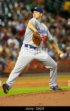 9 septembre 2010 - Houston, Texas, États-Unis d'Amérique - le lanceur partant des Dodgers de Los Angeles, Ted Lilly (29) throws dur dans la deuxième manche. Les Astros de Houston défait les Dodgers de Los Angeles 3 - 2 au Minute Maid Park de Houston, Texas. (Crédit Image : © Luis Leyva/ZUMApress.com) Southcreek/mondial Banque D'Images