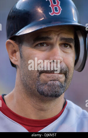 11 septembre 2010 - Oakland, Californie, États-Unis - Boston Red Sox MIKE LOWELL # 25 attend de bat contre les Athletics d'Oakland. (Crédit Image : © William Mancebo/ZUMApress.com) Banque D'Images