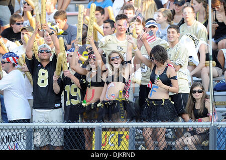 11 septembre 2010 - Orlando, Floride, États-Unis d'Amérique - UCF fans get rowdy pendant le jeu au stade Brighthouse à Orlando. NC State défait UCF 28-21. (Crédit Image : © Brad Barr/ZUMApress.com) Southcreek/mondial Banque D'Images