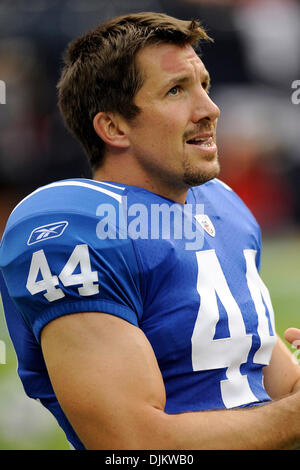 12 septembre 2010 - Houston, Texas, États-Unis d'Amérique - Indianapolis Colts tight end Dallas Clark (44) se réchauffe avant le match entre les Houston Texans et les Indianapolis Colts. Les Texans défait les Colts 34-24. (Crédit Image : © Jerome Miron/ZUMApress.com) Southcreek/mondial Banque D'Images