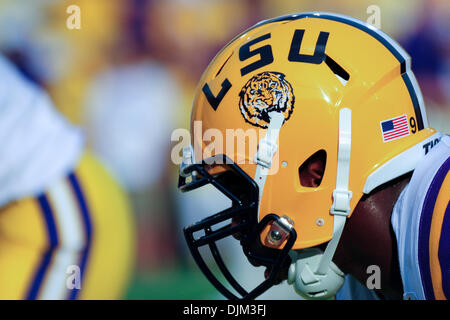 18 septembre 2010 - Baton Rouge, Louisiane, États-Unis d'Amérique - les joueurs de la LSU préchauffer avant leur jeu de Baton Rouge, Louisiane. LSU défait 27-9 de l'État du Mississipi. (Crédit Image : © Stacy Revere/ZUMApress.com) Southcreek/mondial Banque D'Images