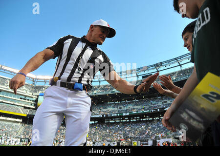 19 septembre 2010 - East Rutherford, New Jersey, United States of America - Chef juge de fans accueille à nouveau à East Rutherford Meadowlands Stadium dans le New Jersey. Le New England Patriots tomber au New York Jets 28-14 (crédit Image : © Brooks Van Arx/global/ZUMApress.com) Southcreek Banque D'Images