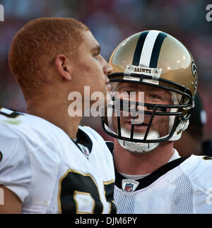 20 sept, 2010 - San Francisco, Californie, États-Unis - San Francisco 49ers vs New Orleans Saints à Candlestick Park. New Orleans Saints tight end JEREMY SHOCKEY # 88 parle à la main l'extrémité JIMMY GRAHAM # 80. 49ers de Saints des Derniers Jours 25 à 22. (Crédit Image : © Al Golub/photographie/ZUMApress.com) Golub Banque D'Images