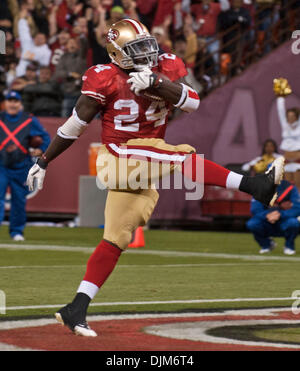 20 sept, 2010 - San Francisco, Californie, États-Unis - San Francisco 49ers vs New Orleans Saints à Candlestick Park. San Francisco 49ers d'utiliser de nouveau ANTHONY DIXON faire toucher des roues. 49ers de Saints des Derniers Jours 25 à 22. (Crédit Image : © Al Golub/photographie/ZUMApress.com) Golub Banque D'Images