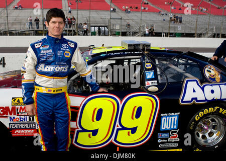 Septembre 23, 2010 - Madison, Wisconsin, United States of America - pilote de la série Nationwide Ryan Truex (99) au cours de la série NASCAR Nationwide 5-Hour Energy 250 at Gateway International Raceway à Madison, Wisconsin. (Crédit Image : © Jimmy Simmons/ZUMApress.com) Southcreek/mondial Banque D'Images