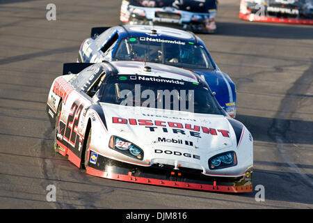 Septembre 23, 2010 - Madison, Wisconsin, United States of America - pilote de la série Nationwide Brad Keselowski (22) au cours de la série NASCAR Nationwide 5-Hour Energy 250 at Gateway International Raceway à Madison, Wisconsin. (Crédit Image : © Jimmy Simmons/ZUMApress.com) Southcreek/mondial Banque D'Images