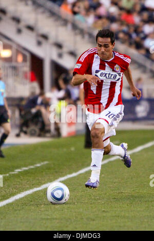 25 septembre 2010 - Chester, Pennsylvania, United States of America - Chivas USA Jésus milieu Padilla (# 10) dribble le ballon lors du match contre l'Union de Philadelphie au PPL Park de Chester, PA. L'Union a gagné 3-0. (Crédit Image : © Kate McGovern/global/ZUMApress.com) Southcreek Banque D'Images