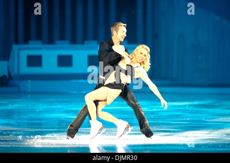 Jane Torvill et Christopher Dean Torvill et Dean's 2012 Dancing on Ice tour tenue au National Indoor Arena Birmingham - Royaume-Uni Banque D'Images