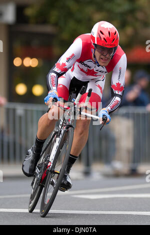 30 septembre 2010 - Geelong, Victoria, Australie - Svein Tuft (CAN) qui se font concurrence au niveau des Championnats du Monde Route UCI 2010 événement de première heure à Geelong, Victoria, Australie. (Crédit Image : © basse Sydney/global/ZUMApress.com) Southcreek Banque D'Images