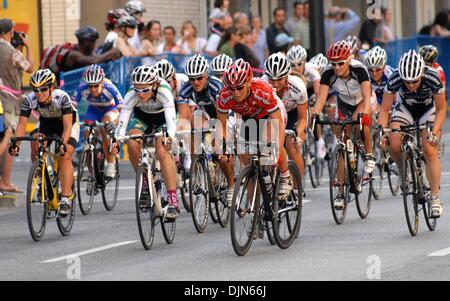 Jul 16, 2008 - Vancouver, Colombie-Britannique, Canada - Les femmes participent en 2008 Tour de Gastown bicycle race à Vancouver. (Crédit Image : © Sergei Bachlakov/ZUMApress.com) Banque D'Images