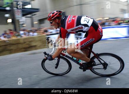 Jul 16, 2008 - Vancouver, Colombie-Britannique, Canada - 2008 de course cycliste Tour de Gastown à Vancouver. (Crédit Image : © Sergei Bachlakov/ZUMApress.com) Banque D'Images