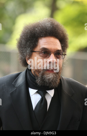 Le Dr Cornel West dehors et environ dans la région de Manhattan New York, USA - 01.05.12 Banque D'Images