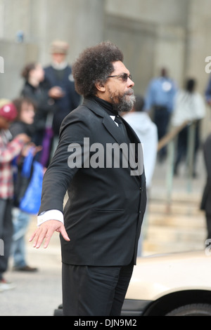 Le Dr Cornel West dehors et environ dans la région de Manhattan New York, USA - 01.05.12 Banque D'Images