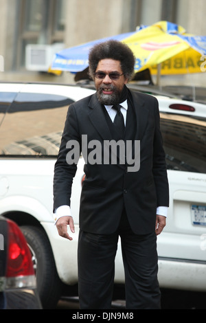 Le Dr Cornel West dehors et environ dans la région de Manhattan New York, USA - 01.05.12 Banque D'Images