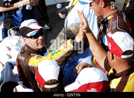 10 août 2008 : Kyle Busch remporte le Centurion Boats au Glen NASCAR Sprint Cup Race à Watkins Glen, New York. Photo par Alan Schwartz/Cal Sport Media (Image Crédit : Ã'Â© Cal Sport Media/ZUMA Press)(Image Crédit : © Alan Schwartz/Cal Sport Media) Banque D'Images